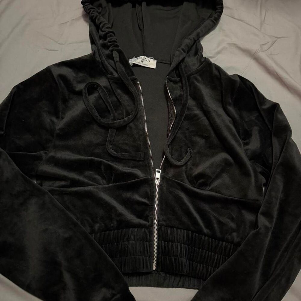 No-brand Women's Black Hoodie